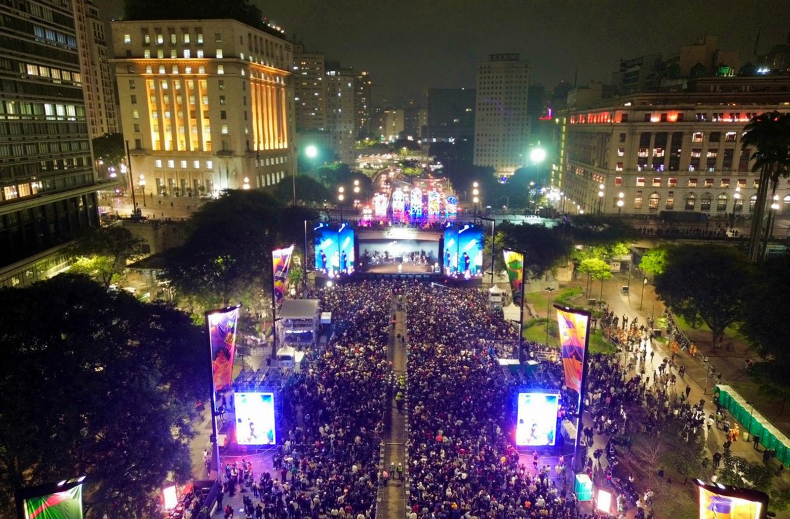 Virada Cultural começa com palcos lotados e celebração da cultura em todas as regiões de São Paulo