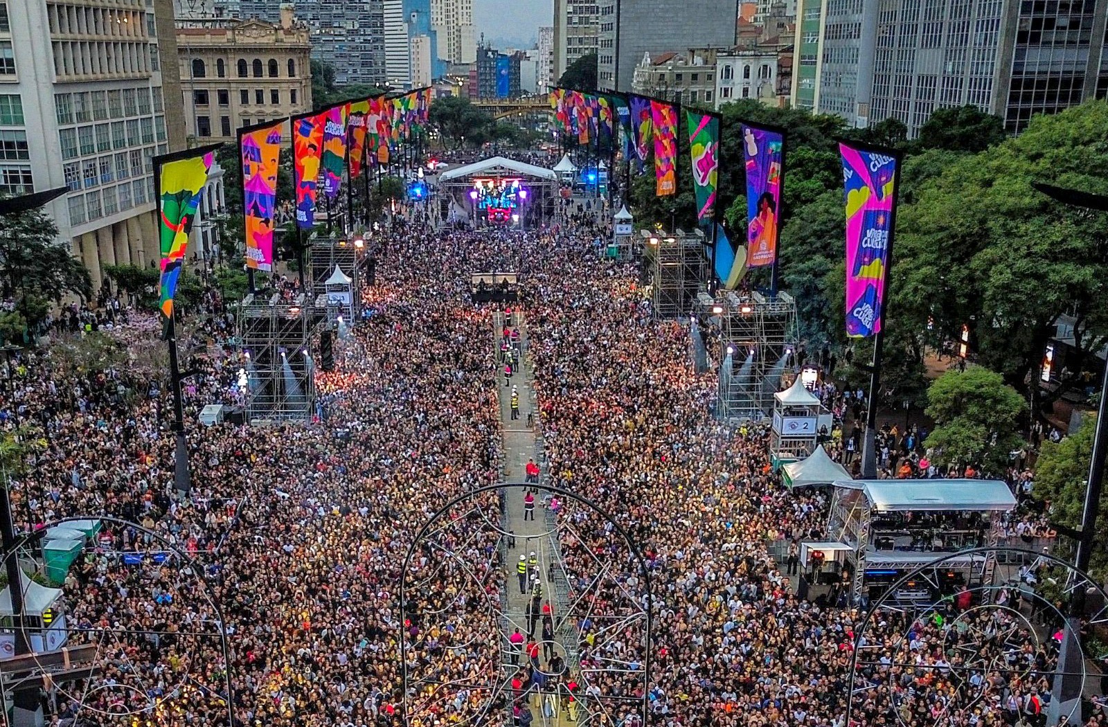 Com 99% de aprovação, Virada Cultural reúne 4,8 milhões de pessoas e movimenta R$ 1,1 bilhão na economia, aponta pesquisa da FGV