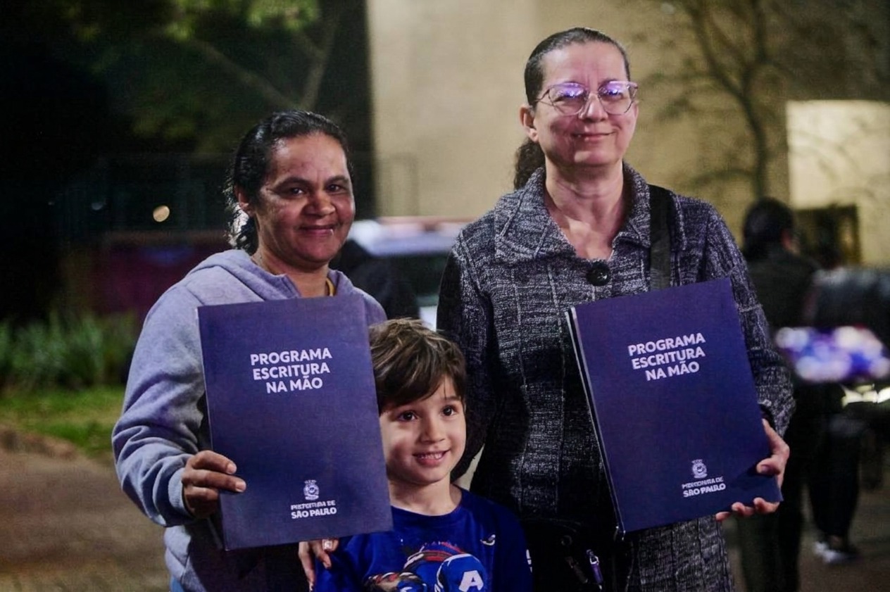 Prefeitura entrega 2,8 mil escrituras de imóveis em Capela do Socorro, na Zona Sul, e atinge a marca de 108,2 famílias beneficiadas na cidade