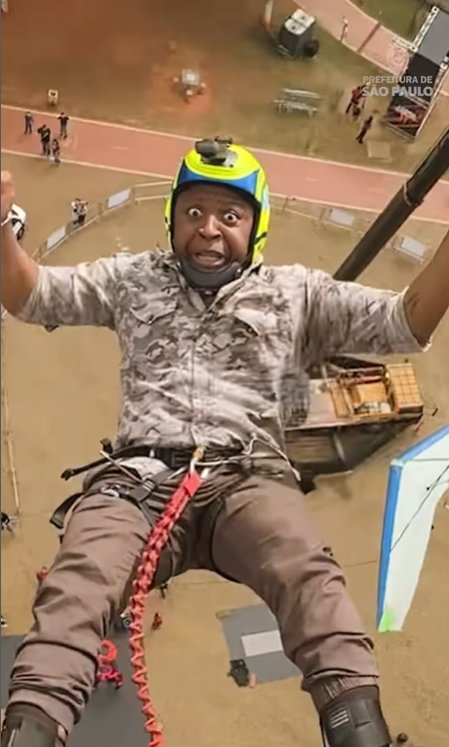 Thito saltando de bungee jumping