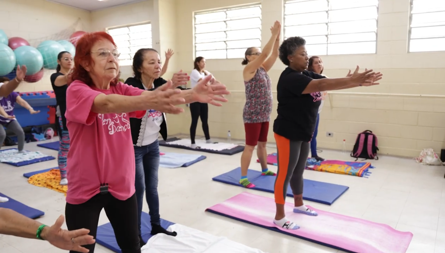 Alunos se exercitam no Centro Esportivo Campo Limpo
