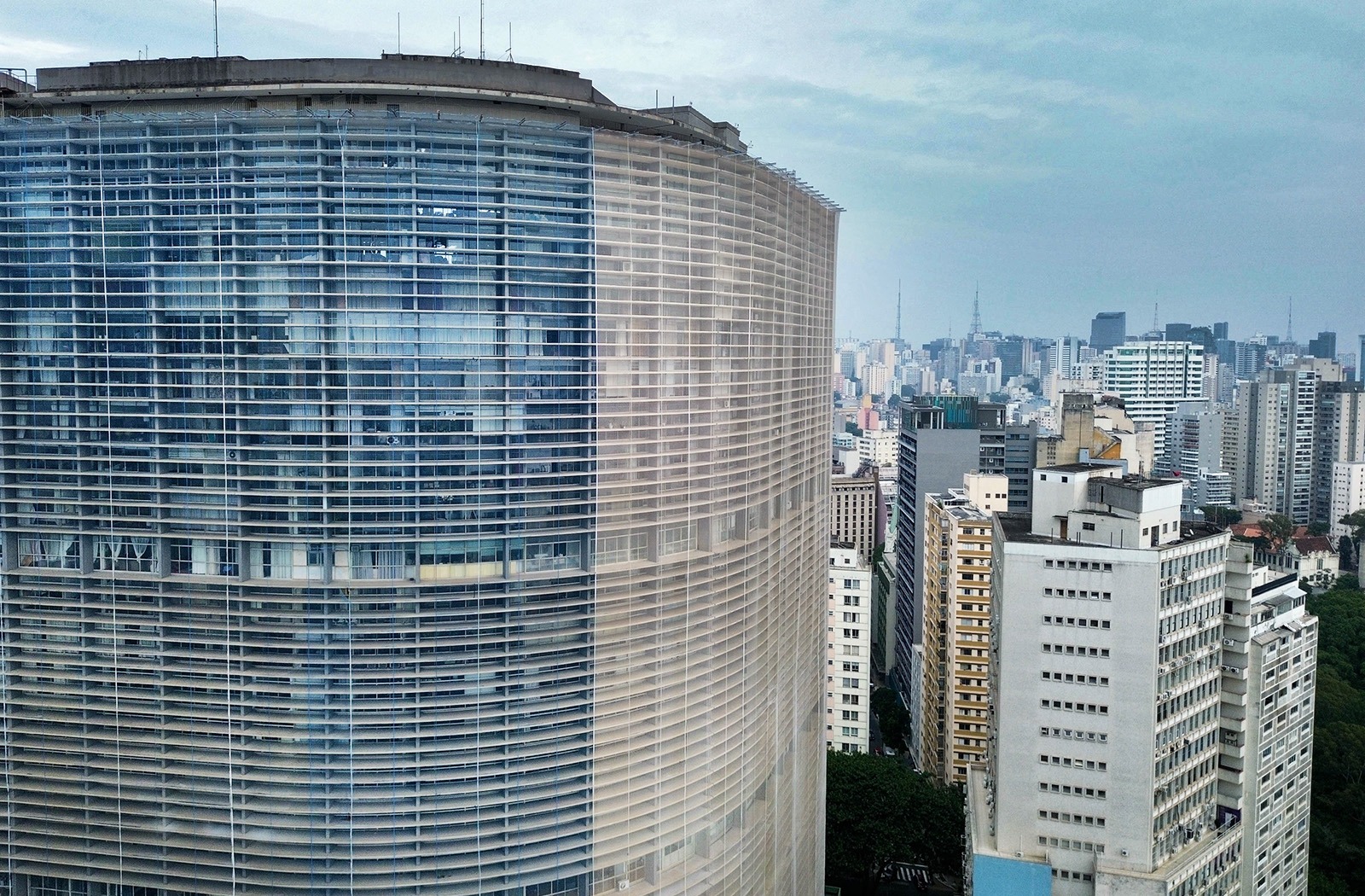 Prefeitura amplia incentivos e mais que dobra área com benefícios a retrofit para moradia no Centro