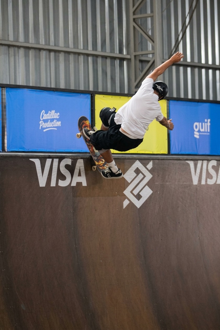 Na imagem, atleta durante o evento Vert Battle.