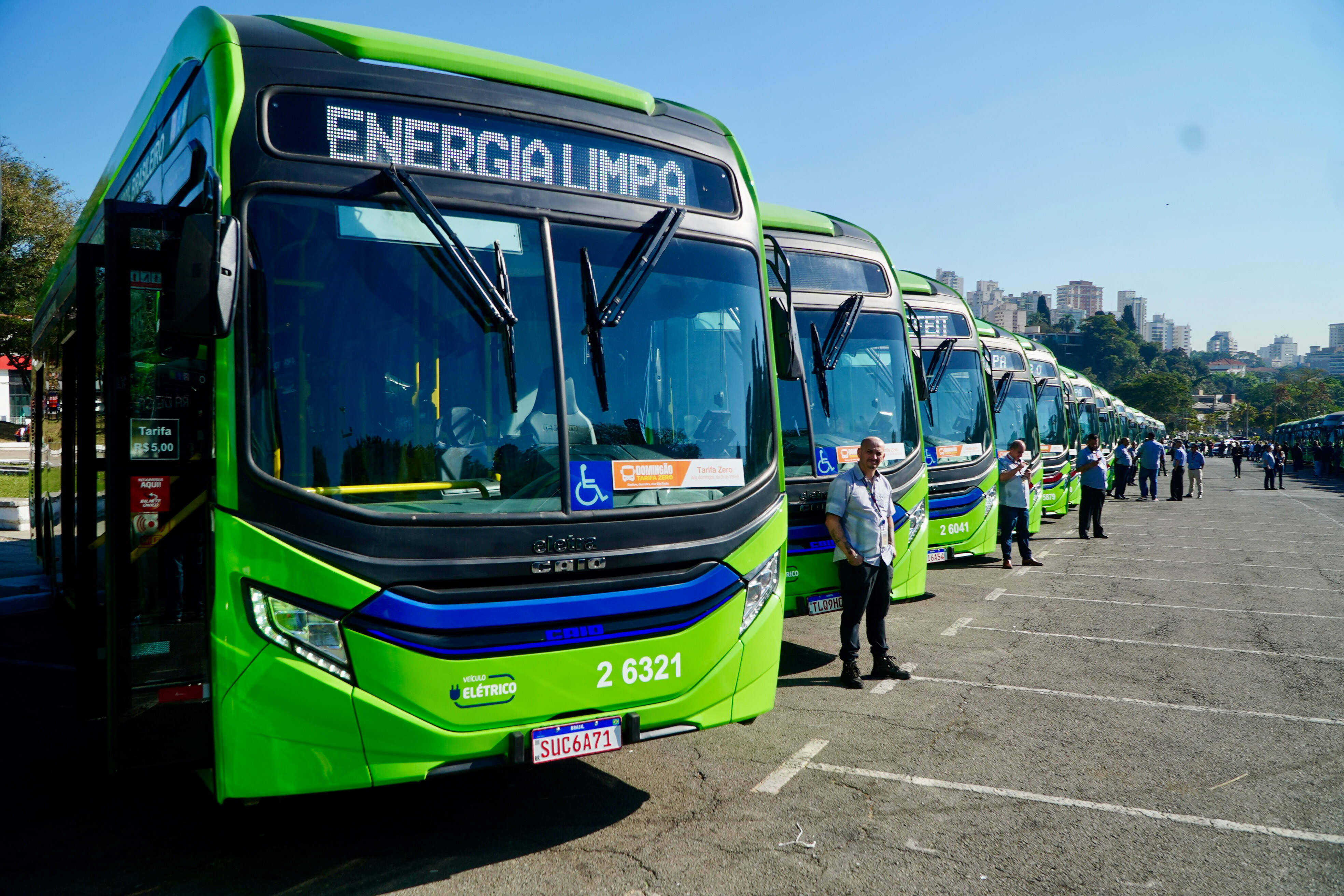 Cidade recebe mais 120 ônibus elétricos. Foto: Sergio Barzagli/Secom
